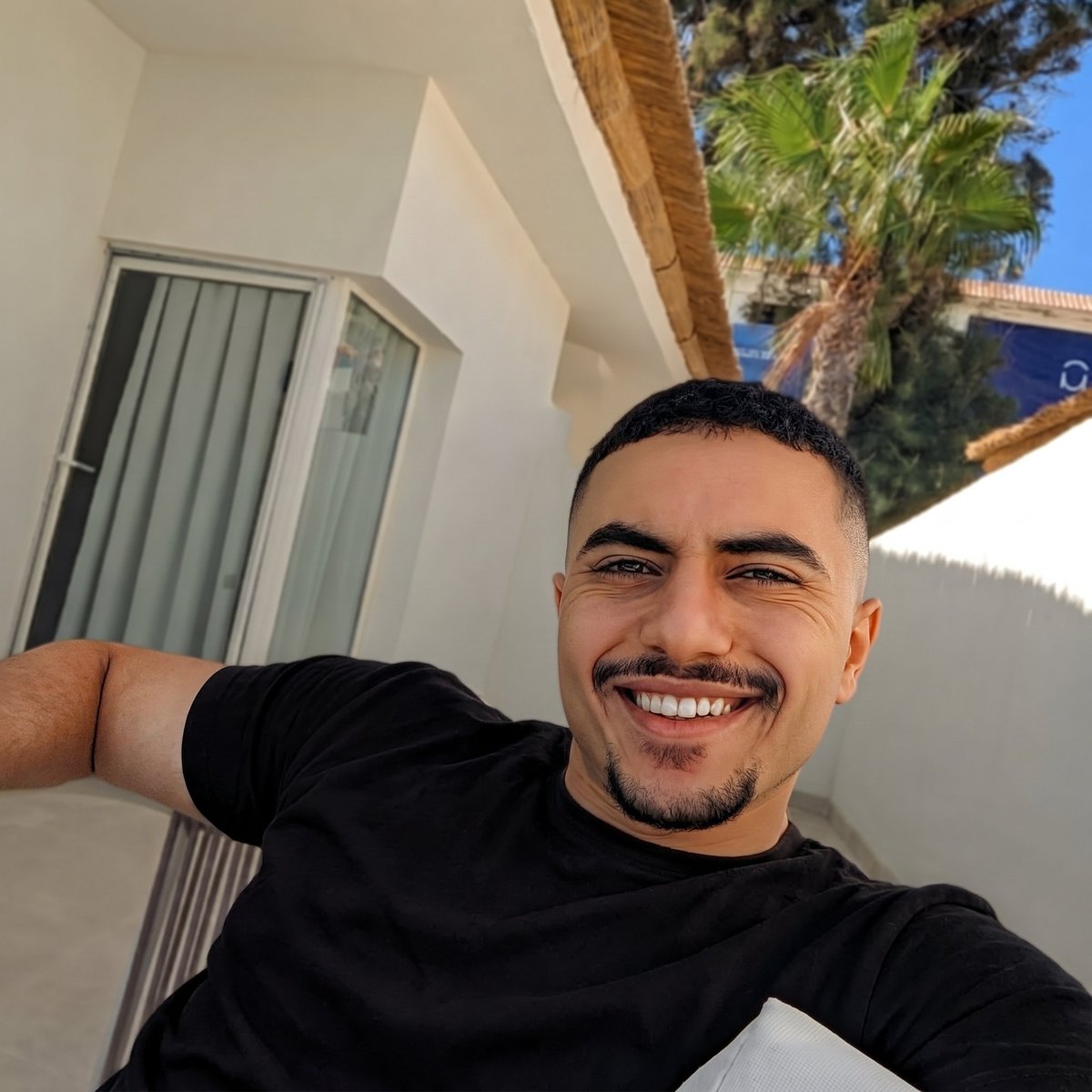 kashifpixels's tweet photo. I'm 19 years old Thumbnail Designer 
Looking to connect with other designers and creators https://t.co/0NDRrq9ZFB