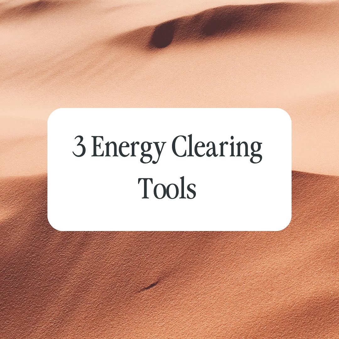 MarlinGielv8's tweet photo. Clearing and protecting your energy field is essential for sensitives. These practices aren’t magic—they focus your awareness and guide your nervous system. With consistency, your intuition strengthens and your energy naturally returns to balance. https://t.co/z0gB00clXd