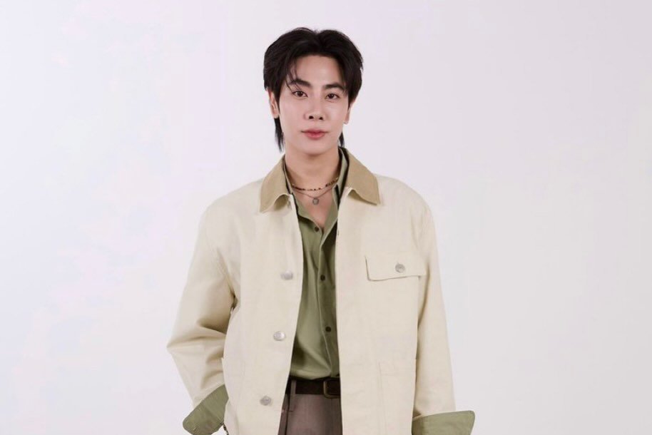 OhmPoon_PHfc819's tweet photo. cholumpibrothers_tvseries IG Post Update | 24.09.26
(3/3)
Are you ready yet? I’m super ready over here! #cupidghost #gmmtv
---++
Ohooo everyone is readying up!!! Soonest they'll start to roll the camera too!!!
#OhmPoon #โอห์มปูน #OhmThitiwat #poon_mit12 #EarthMix #promkcy https://t.co/pvMfrpGqee