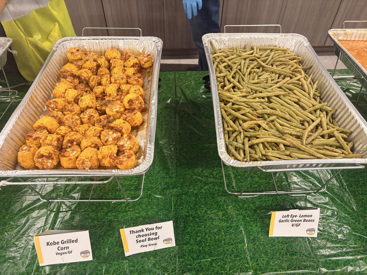 getrepowered's tweet photo. We may be closed for the rest of the day, but nothing brings a team together like good food and well-earned wins! This afternoon, we gathered for our monthly celebration lunch catered by the amazing @soulbowlmn!
#TeamCulture #MonthlyCelebration #SoulBowl #TeamAppreciation https://t.co/shRNpyQVvo