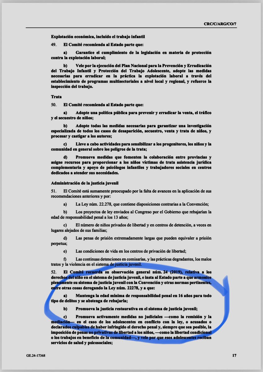agildominguez's tweet photo. El fallo de la Sala III de la Cámara de Casación y Apelaciones en lo Penal, Penal Juvenil, Contravencional y de Faltas de la CABA que revocó el fallo de la jueza Laura de Marinis, incurre en un grosero error de derecho, al soslayar lo dispuesto por el Comité de los derechos del Niño respecto del Estado argentino sobre la edad de responsabilidad penal de los niños, niñas y adolescentes en los Informes por país de 2018 y 2024. Estos se diferencian de la Observaciones Generales porque implican el ejercicio del control de convencionalidad externo basado en las obligaciones internacionales contraídas por el Estado argentino al ratificar la Convención sobre los derechos del Niño y aceptar la competencia del Comité. En 2024, dicho órgano de control, le impuso expresamente al Estado argentino la obligación de mantener la edad mínima de responsabilidad penal en 16 años para todo tipo de delitos y abstenerse de rebajarla.
Además desconoce el alcance del art. 75 inciso 22 de la Constitución argentina dado por los Constituyentes en el debate de la Convención de 1994. Y más insólito aún no tiene en cuenta la aplicación del art. 10 de la Constitución de la Ciudad Autónoma de Buenos Aires respecto de la fuerza normativa que tienen los tratados internacionales y su aplicación de buena fe.
¿Cómo sigue esto? Seguramente la defensa pública interpondrá un recurso de inconstitucionalidad para que intervenga el Tribunal Superior de Justicia de la CABA, y en última instancia, definirá el tema la Corte Suprema de Justicia de la Nación.
