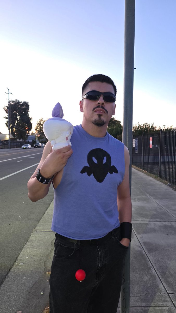 RogerHaunted's tweet photo. Another homo https://t.co/NtclnyGYk5