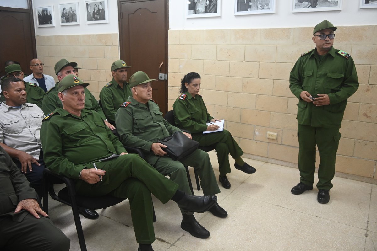 DiazCanelB's tweet photo. En una nueva jornada por el Día Nacional de la Defensa, desde el Consejo de Defensa de Zona “Rampa”, en Plaza de la Revolución, ratificamos que nuestra preparación es una prioridad del país.   

Dignidad y unidad son las premisas para proteger la Patria.

#Cuba 🇨🇺 https://t.co/nQ6i7yNCQ0