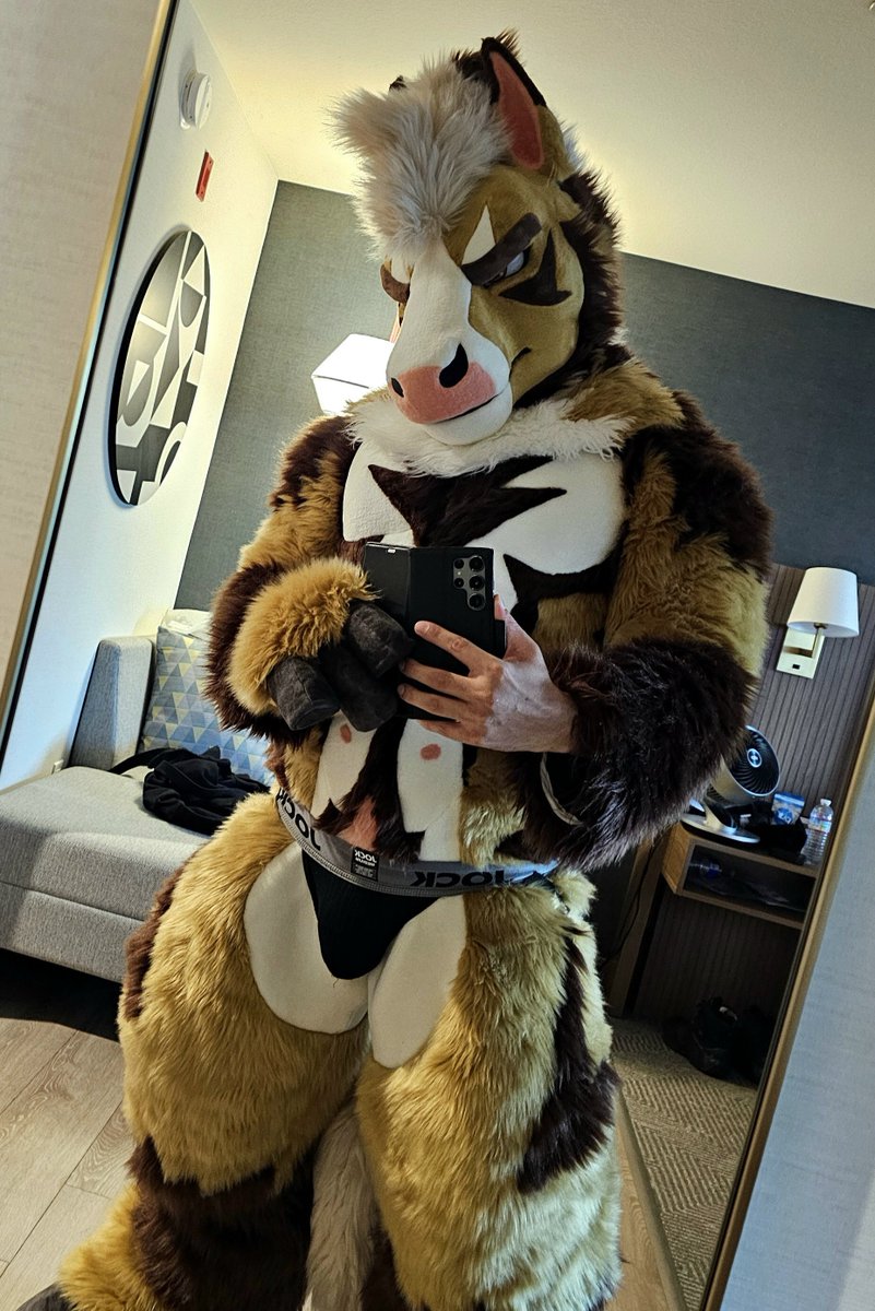 eupharrow tweet picture