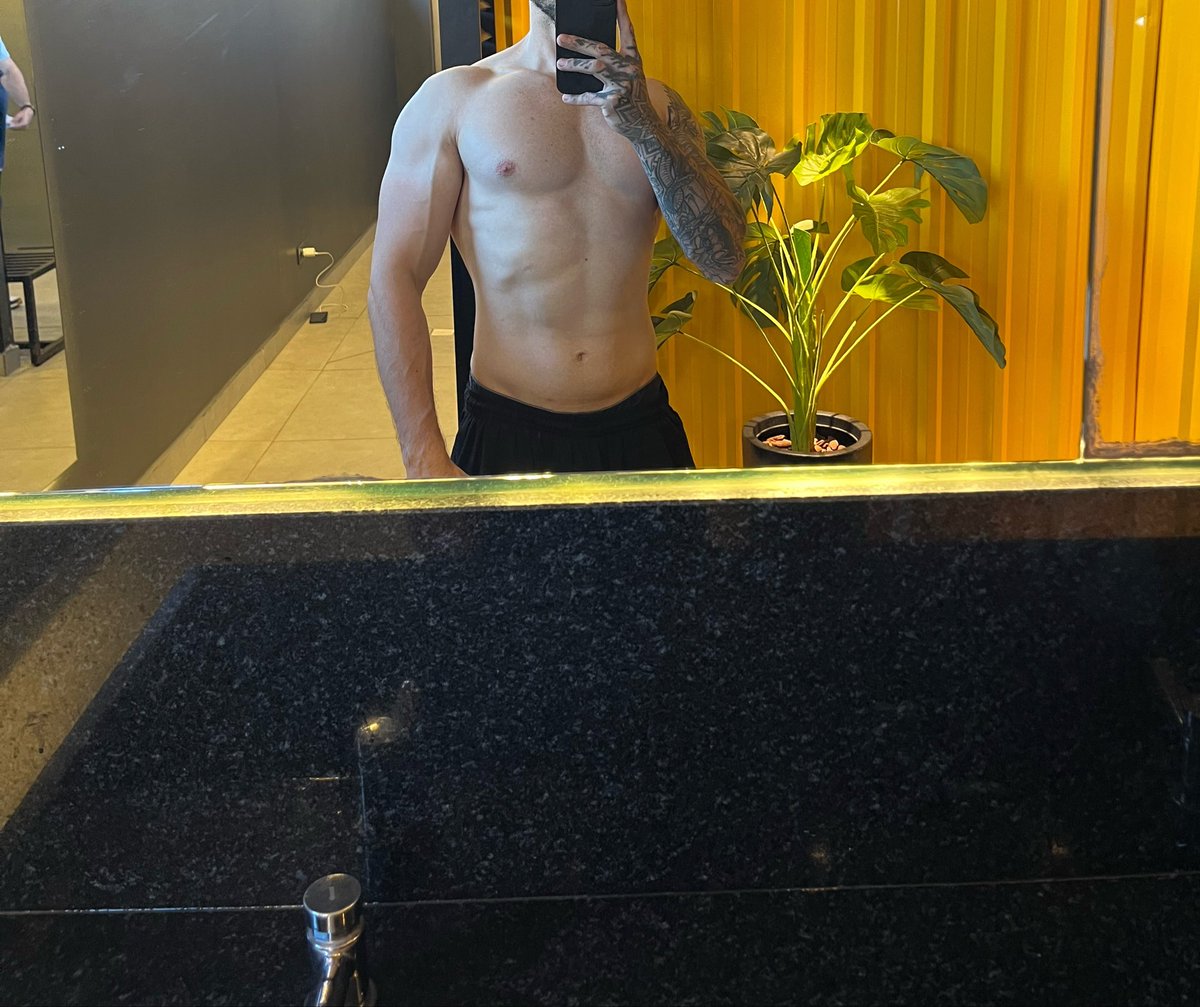 tupag_'s tweet photo. Ta foda botar o shape, quero transar logo

#PINTOSAWARDS
#PINTOAWARDS
#PINTOAWARD
#PINTOWARDS
#XOTAAWARDS https://t.co/wD5FFaMCh3