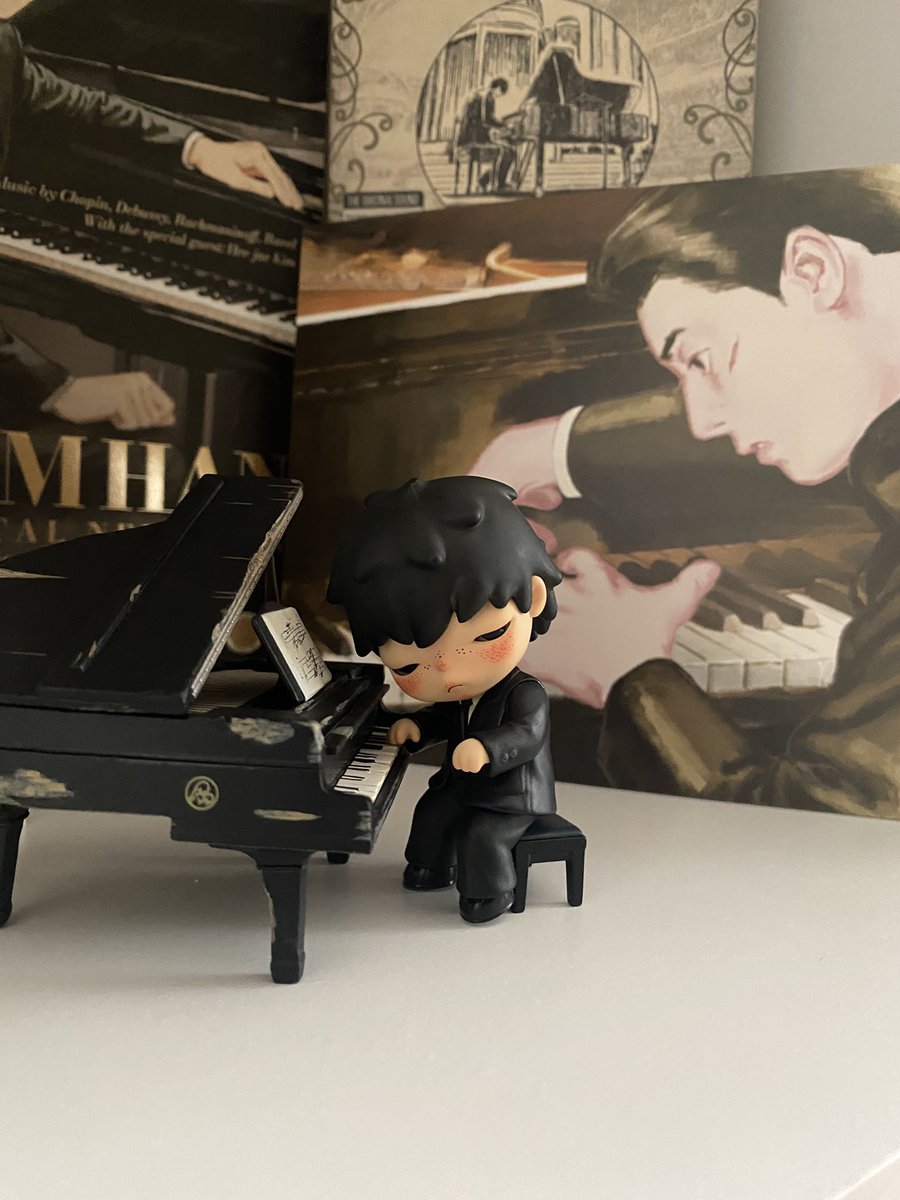 onkaesu's tweet photo. Found my old trinket stuff now garam &amp; heejae can have their own little shelf 🥲
#에우리디케는없다 https://t.co/JYELdFKafs