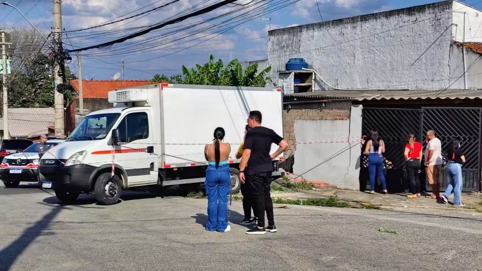 g1sorocaba's tweet photo. 🚨 Mulher morre ao ser atingida por caminhão sem freio na zona norte
https://t.co/d5N166jYFI #g1 #Sorocaba https://t.co/WlHz6wcoD5
