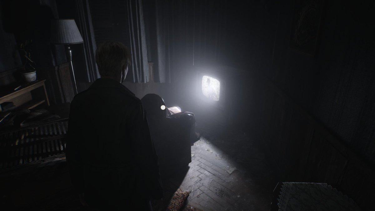 lluarix's tweet photo. بعض التفاصيل ذكرتني بـ سايلنت هيل 2  #SilentHillTownfall https://t.co/lLLqDB4sIR