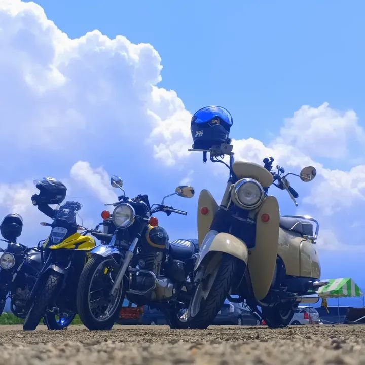 raguel69_fallen's tweet photo. 今年の夏、お気に入りのバイク写真📸🏍️

Xで素敵なバイクやライダーさんを見るたび、
「いつか一緒に走れたら楽しそう😁」
と思っています。

SEVEN WIND RIDERSのように、
走って、撮って、食べて、笑える仲間に出会えたら最高です！

まずはバイクの話からでも😊
素敵な出会いがありますように🏍️✨ https://t.co/LJxpFxOOF7