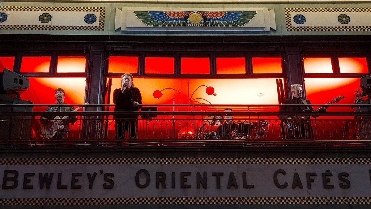 strghtedgematt's tweet photo. Great way to kick off the weekend by seeing U2 perform at Bewley's on Grafton Street today.  It was my first time seeing them live and they were brilliant

@U2 https://t.co/mHNoC5SaJP
