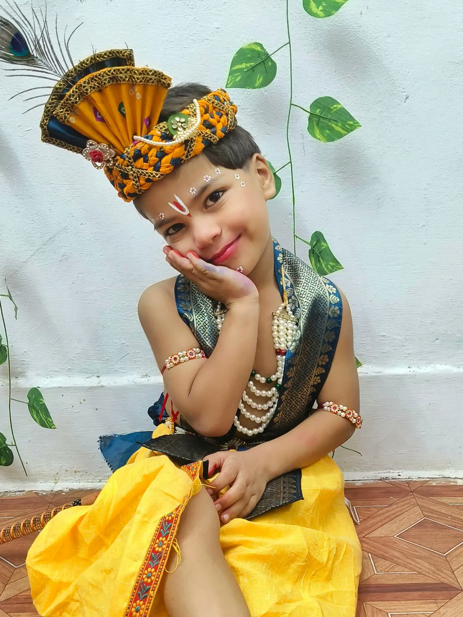 CecillePlubn's tweet photo. Happy Janmashtami! Baby photoshoot inspiration with adorable Krishna-themed outfits from FirstCry India. https://t.co/OgMp3MXiaI