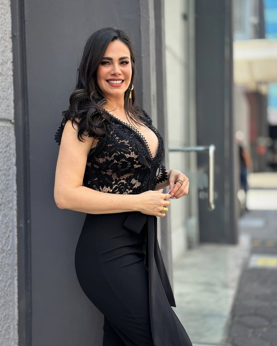 luzelenaglezz's tweet photo. ¡Bonita tarde para todos! Gracias por todas sus palabras de amor y bonitos deseos, les mando muchos besos y abrazos. 😘😘😘 https://t.co/bcB6QMfm6s