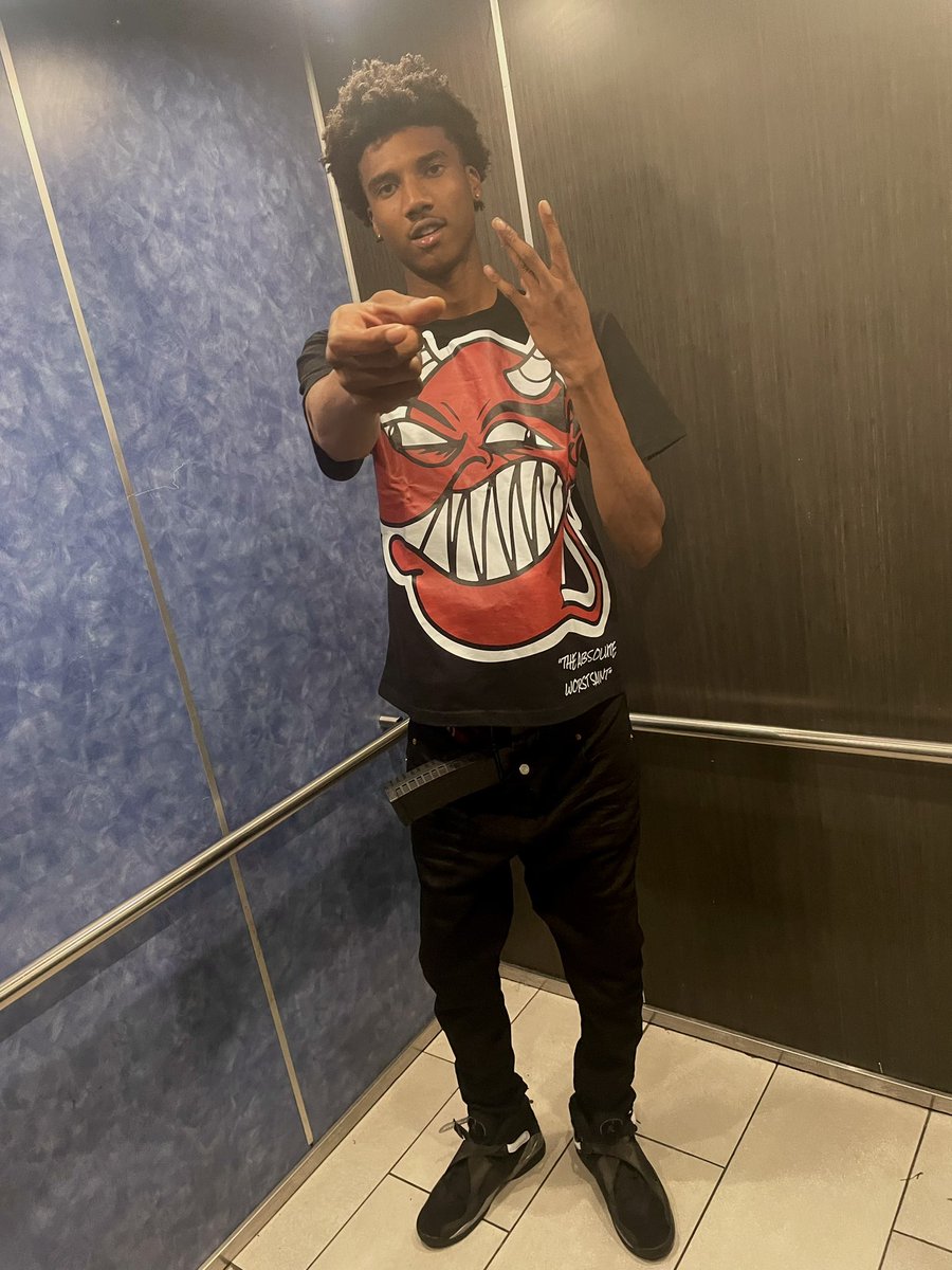 davis_ja51933's tweet photo. Soldier stuck and my ways I got prided🧤🔥#thereaper #him #popit #gaveit #memphis #LLSTAMPTED #shinegod https://t.co/CXQUtLfn8E