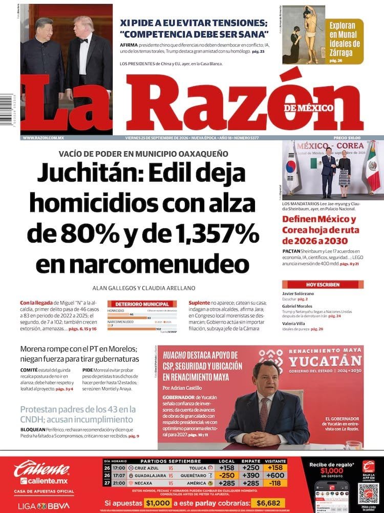 NoPrivatAgua's tweet photo. La @agt_cdmx presente en el mitin por justicia ⚖️⚖️ para los 43 desaparecidos de Ayotzinapa https://t.co/eAmeVuNz1Q