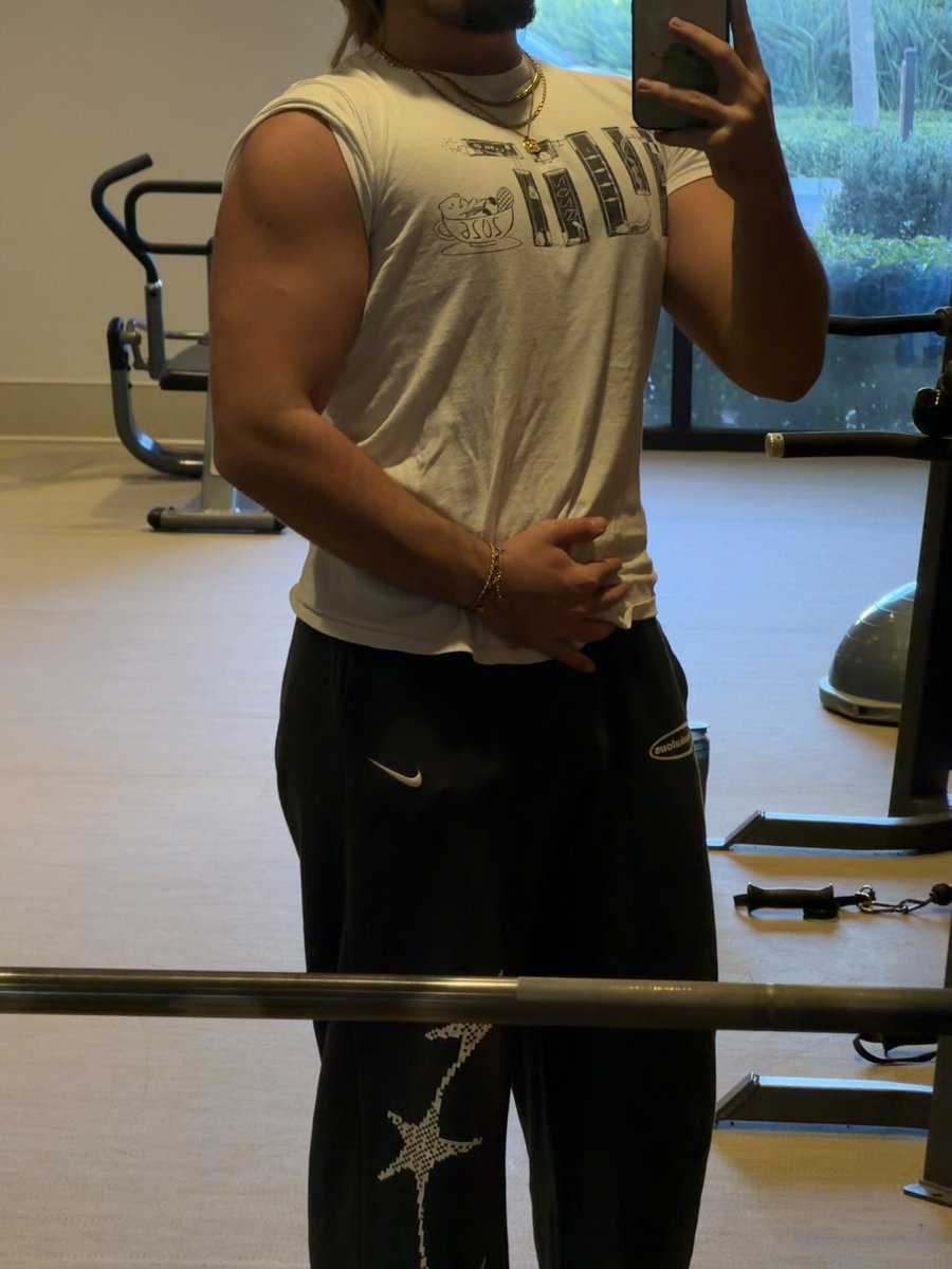 hslaitd's tweet photo. pump was good https://t.co/5oVhKYRz8p