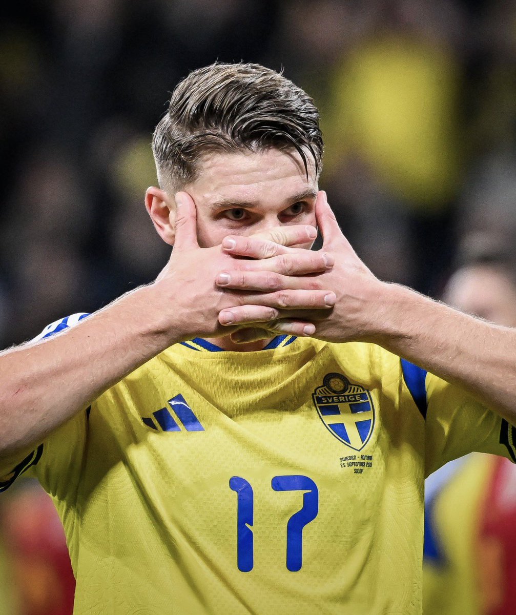 shaphub365's tweet photo. 20'—Isak ⚽
43'—Gyökeres ⚽

Sweden's striker duo at it again 🇸🇪

Follow @ShapHub365 for more ⚡️

Norway | Mavo | Suger Eagles | Portugal | Saka | Madrid | Clipur | Ballon | Erica | Campari | Netherlands | Alex Otti | Ronaldo #NGAMAD #AFCONQualifiers https://t.co/hA7CTVCPyU