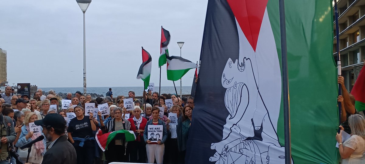ralf_streck's tweet photo. Gaur Donostia
Avui a Donostia
#WeareNazatoo
Filmschaffende solidarisieren sich auf dem internationalen Filmfest in Donostia #ssiff2026 mit den bedrohten Naza-Filmemachern und fordern den Stopp des #Völkermords #Israels in Gaza. https://t.co/jq2mIpio2T