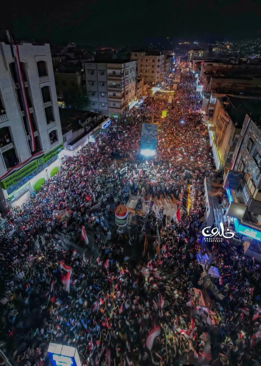 __marnor's tweet photo. ابناء #تعز  الان احتفالات و اغاني ورقص في اخر شارع متبقي  معهم ..

وابناء الصبيحة والجنوب  في الجبهات يقدمون الشهيد تلو الشهيد .. 

وبعد اسبوع سينزح المحتفلين بشارع جمال بتعز الى #عدن ويبيعون ايسكربم ..

#خيانات_حزب_الاصلاح https://t.co/6VKZhSwHEc
