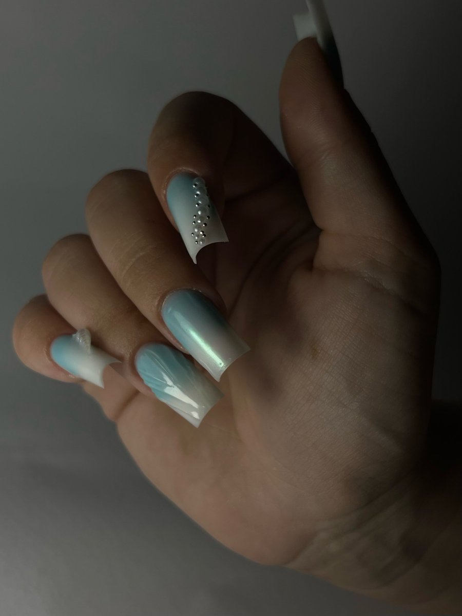 btr_daniela's tweet photo. Shells and sea-blue dreams. https://t.co/U263zOkwiP
