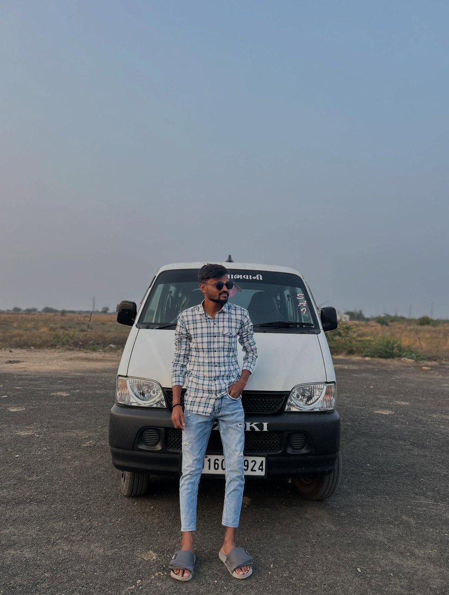 AngeloKemmerlin's tweet photo. હું મારા નિયમો પર જ જીવું છું; દુનિયાની વાતો તો પવન જેવી છે. https://t.co/x9xnnUTTmf