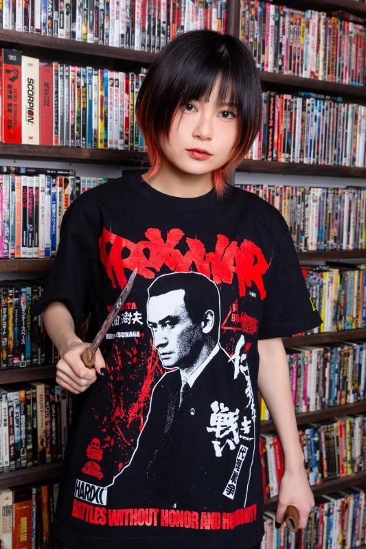 HARDCC's tweet photo. ❤️‍🔥🗡️深作欣二監督による「仁義なき戦い」シリーズ第三弾🗡️❤️‍🔥
2000年代に生まれたコアチョコ×仁義なき戦い。
広島死闘篇、代理戦争で強烈な印象を残した村岡組・松永弘こと成田三樹夫がデザインに！
二度と実現しないであろう、ドスの効いたデザインになっている！ 
https://t.co/kLJKz6QqzB https://t.co/E9kVm6Gu8R