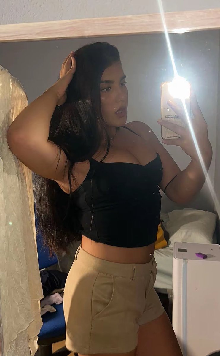 GoddessRaxel's tweet photo. hoy salgo y tu me vas a pagar todo lo que tome a que esperas para obedecer??🐶💸 #femdom #sumfin #paypig #finfet #humanatm #cajerohumano https://t.co/pWAKirvQx6