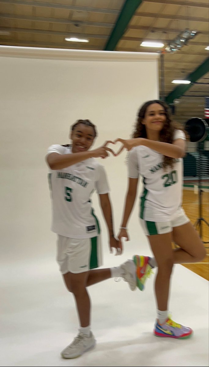 Manhattan_WBB's tweet photo. Some BTS from media day π Stay tuned πΈ
#GoJaspers | #playGREEN π’βͺοΈ https://t.co/iLr3vCrnuT