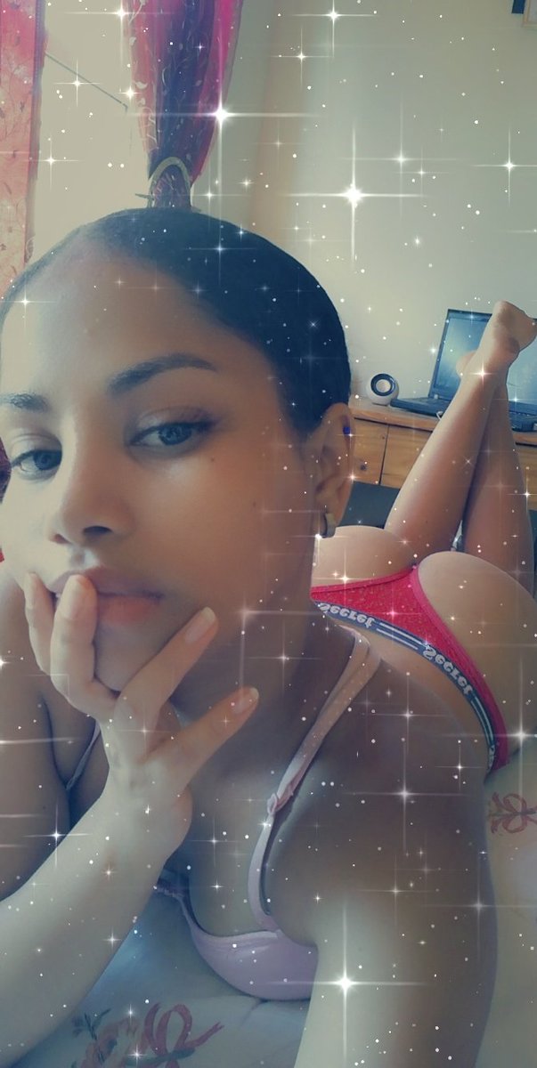 colrdgr8002773's tweet photo. Sexy petite CPT girl 🍑💦 DM for more of her https://t.co/fGqmKdM80T