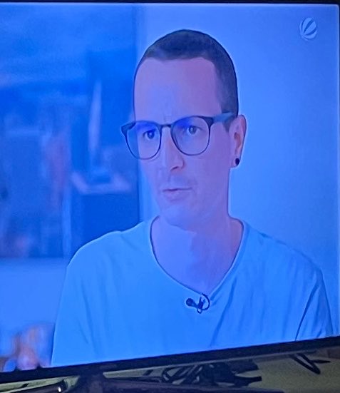 sirensrepeat's tweet photo. There’s a guy on the voice of Germany who looks a bit like Chester https://t.co/bEvWdR4Pcm