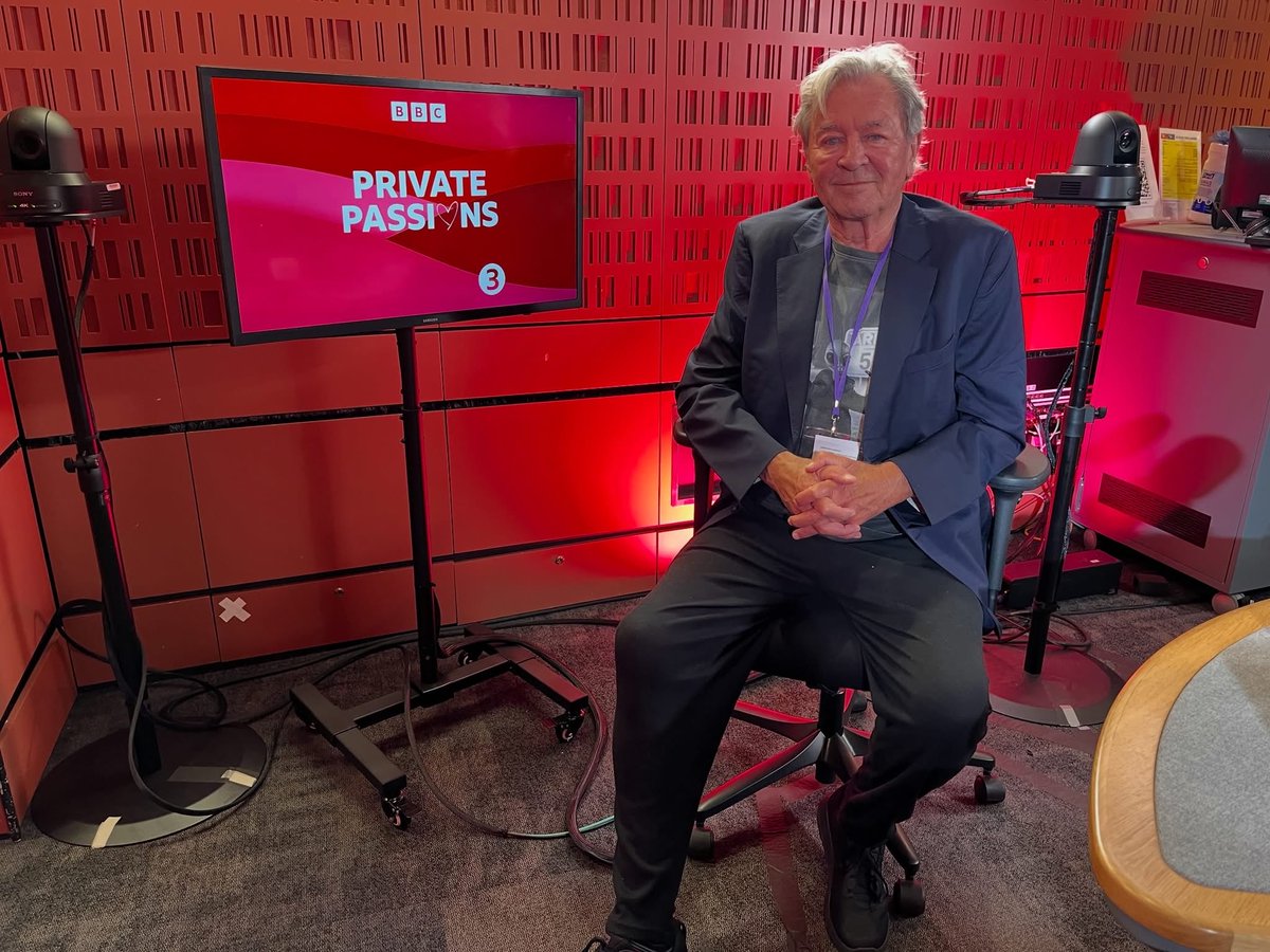 RabbitAttackPR's tweet photo. What a superb afternoon spent at @BBCRadio3 with #IanGillan being interviewed by #MichaelBerkeley for Private Passions. We will keep you updated for when this will be broadcast leading up to Ian’s ‘Talking Gib’rish Tour’! 

#iangillan #talkinggibrishtour @_DeepPurple https://t.co/tSThZLdQvC