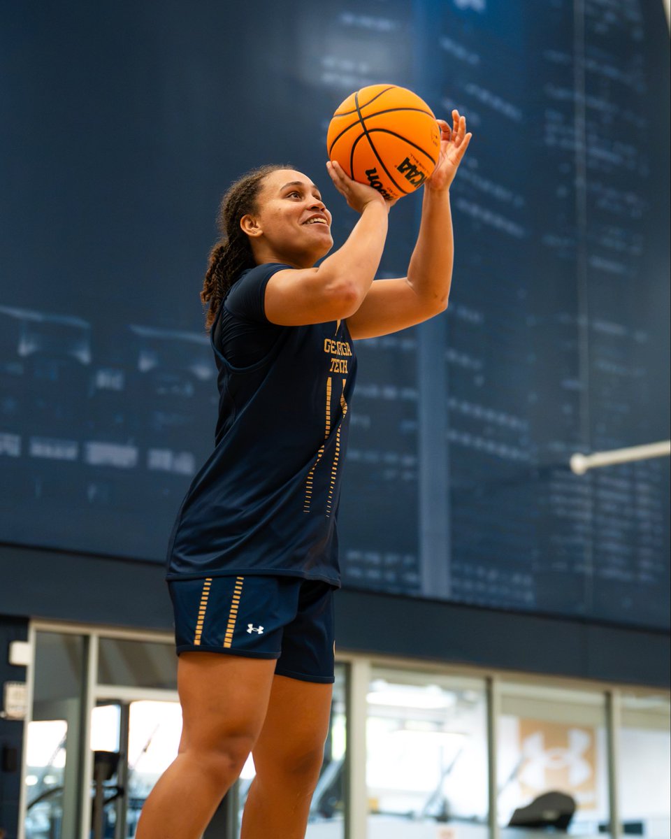 GTWBB's tweet photo. All smiles for the weekend 😄

#StingEm🐝 https://t.co/RxvBjvDXGw