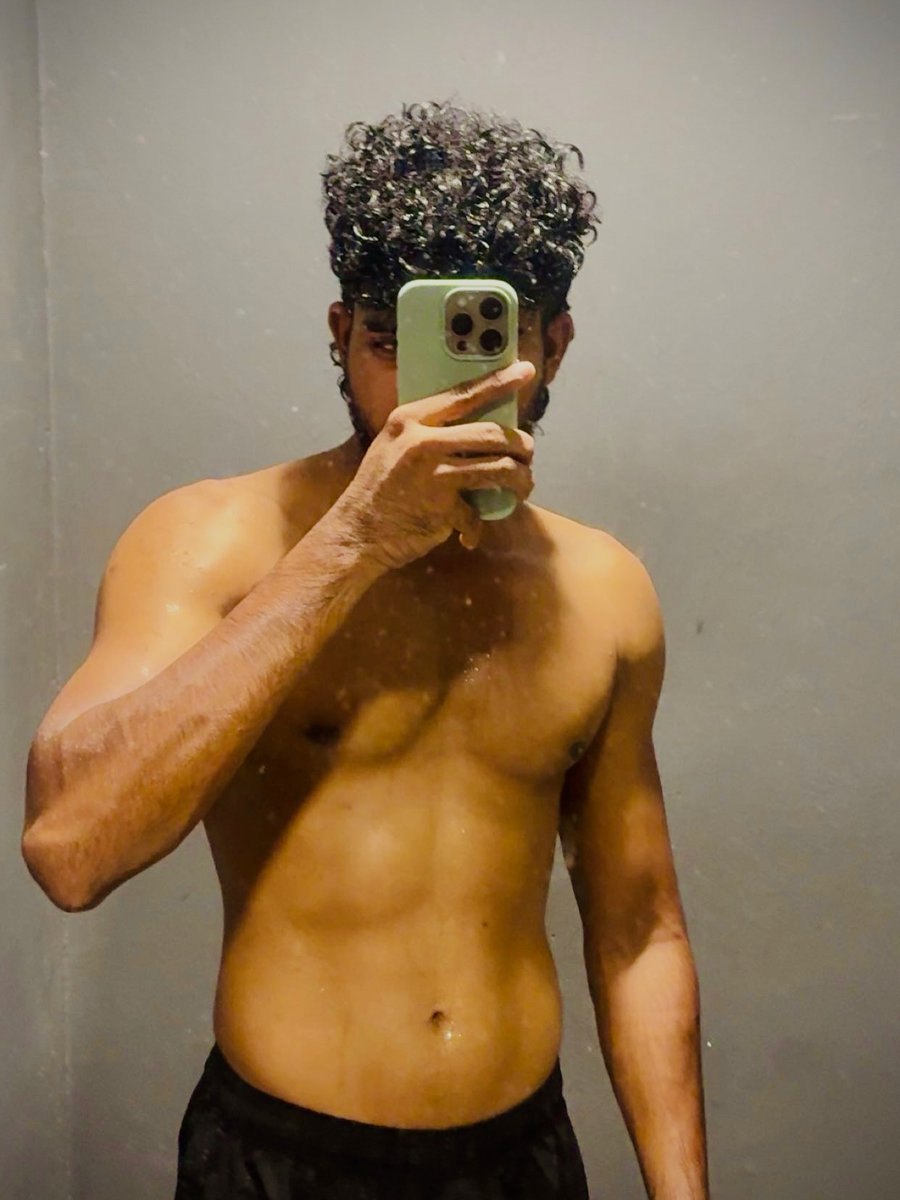 AlvaDanielq595's tweet photo. A little savage, endlessly attractive. https://t.co/FuScccJkmF