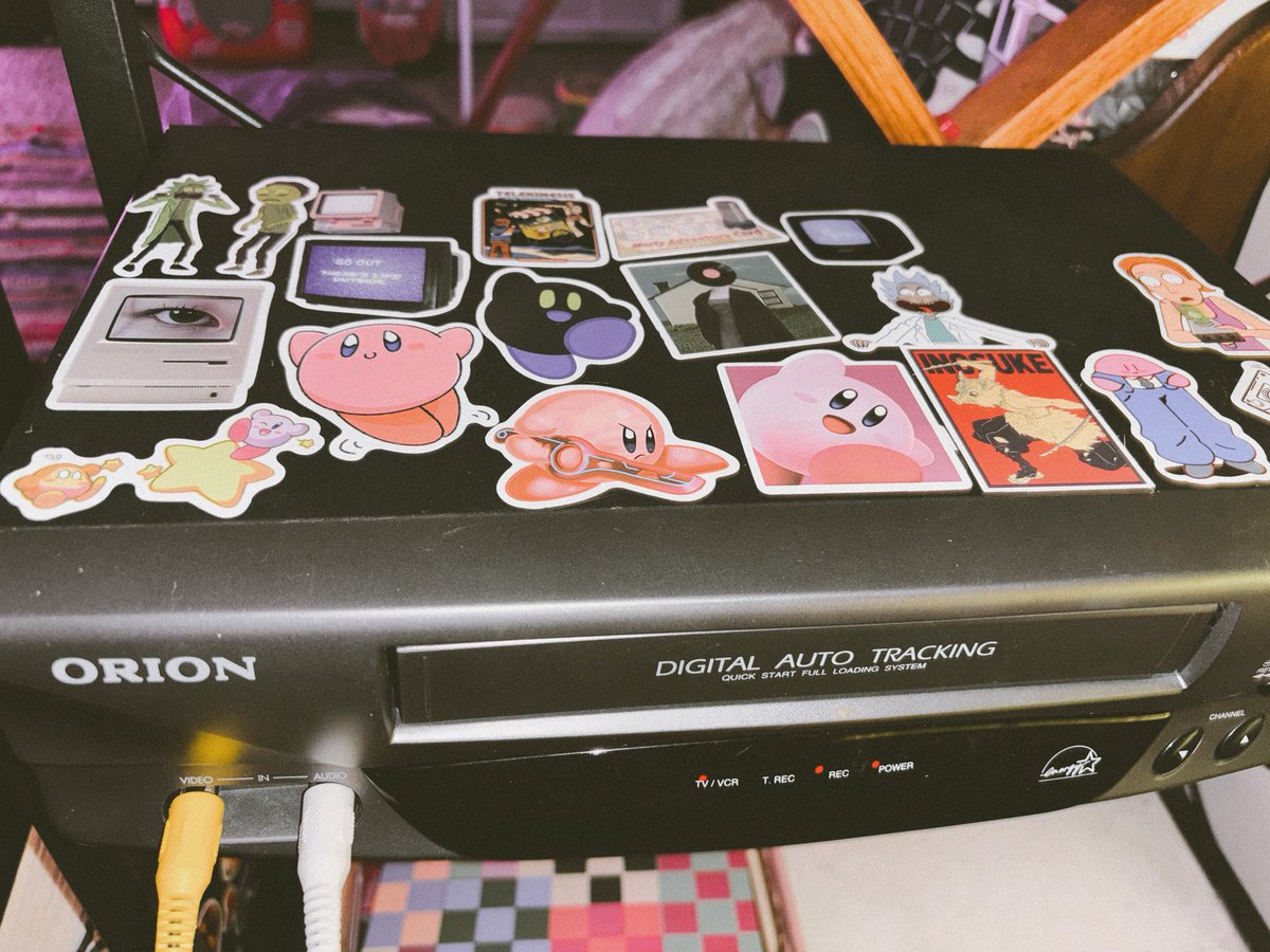 petulantbunni's tweet photo. 𝜗𝜚 Ana 𝜗𝜚

⟡23🎀

⟡📺Family Guy obsessionist+Film/Horror/Media enthusiast⟡

⟡🎞️📚🔪filmtwt/horrortwt/booktwt/ anime, gaming, painting, thrifting, vhs work and physical media collector⟡

⟡🕹️Multi-platform gamer, Streamer⟡

⟡📷Photographer, Artist, Cosplay⟡ https://t.co/WUp007ZnCm