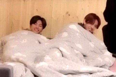 guitarsjay's tweet photo. told yall they are married but no one believed me https://t.co/PDKuZkZzcg
