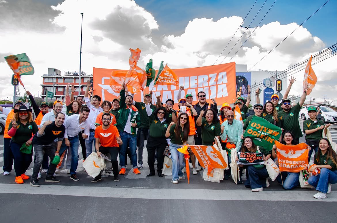 FerEstebanMX's tweet photo. Una calle puede marcar el límite entre dos alcaldías, pero los problemas de la ciudad van de un lado a otro.

En Benito Juárez y Cuauhtémoc, escuchamos a quienes cruzan, trabajan y viven estas calles para entender qué hace falta y pensar respuestas en colectivo. https://t.co/BiwKGR6L1C