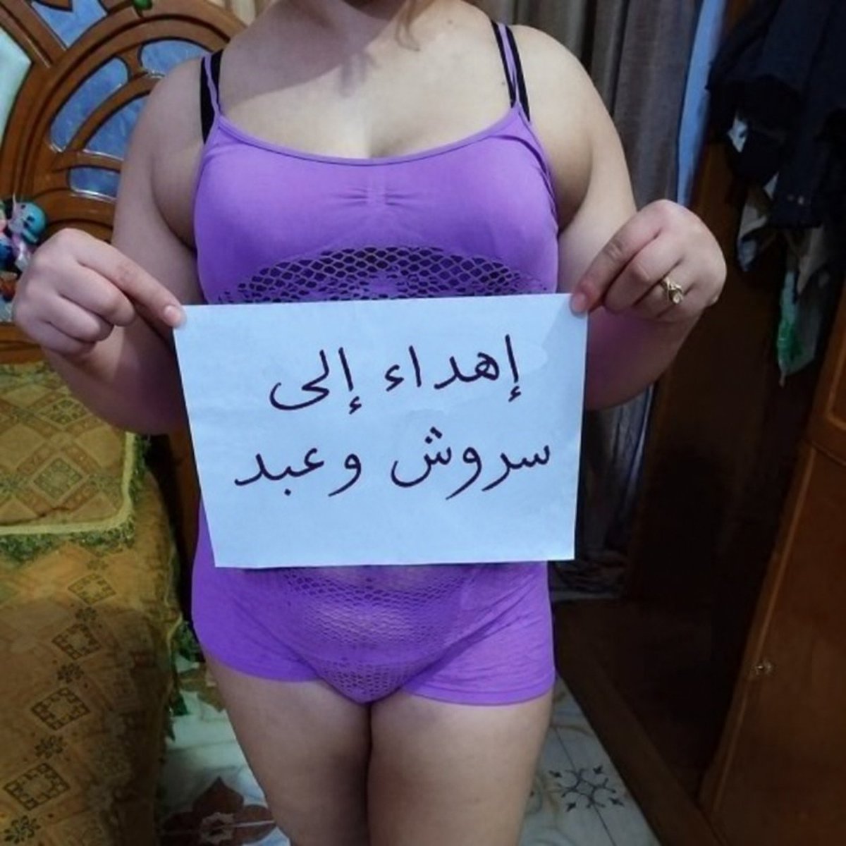 sfxzmi's tweet photo. توحه وابنها متحررين من   البصره عمرها ٤٣ سنه وابنها ١٧ سنه  منفصله وساكنه هيه وابنها 
طلبها علاقه جاده وشخص ثقه. 
علاقه جاده بدون اي امور ماديه
فقط صديق مستمر وبعلم ابنها😉 
الحجز ع الخاص https://t.co/ZMsRi66Enc