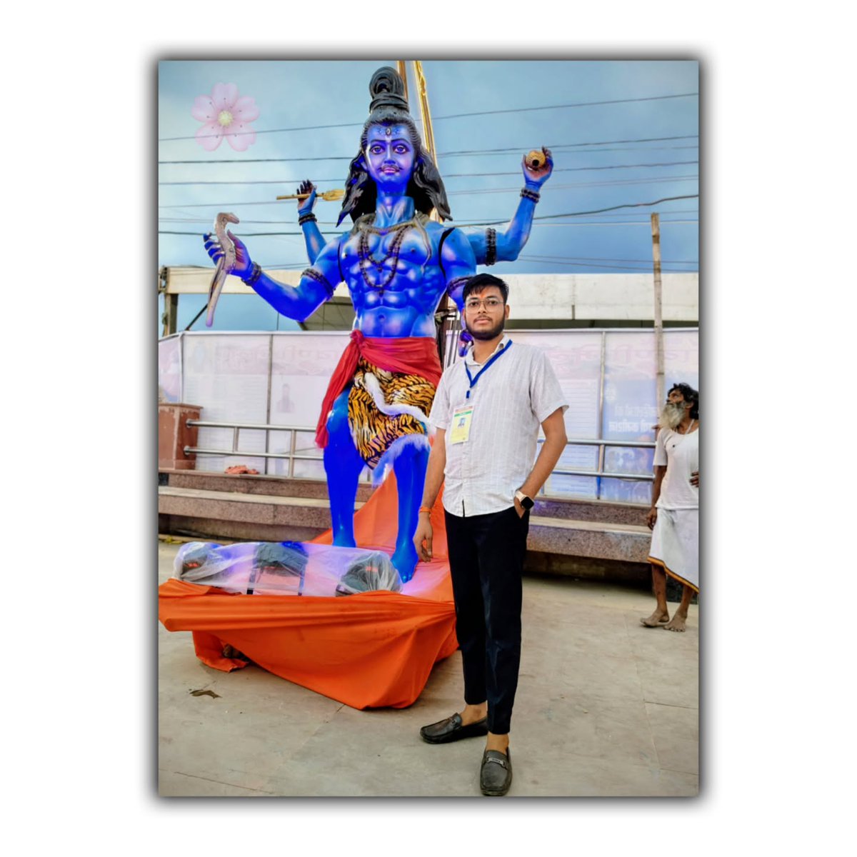SenaidaBlayl's tweet photo. Har Har Mahadev https://t.co/D6V7kqB4mo