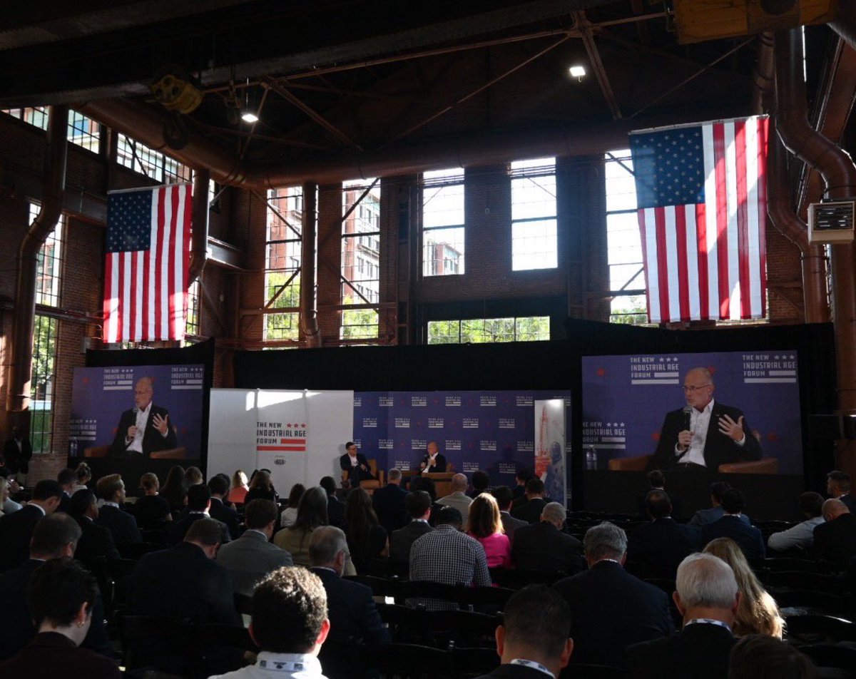 UnusualMachines's tweet photo. 🦅 $UMAC in Washington, D.C.  

CEO Allan Evans joined @FCC Chairman Brendan Carr and government and industry leaders at the @SBA's inaugural Defense Industrial Base Drone Summit. Strengthening America’s drone industrial base and scaling U.S. manufacturing. 

#DroneDominance #AmericanManufacturing