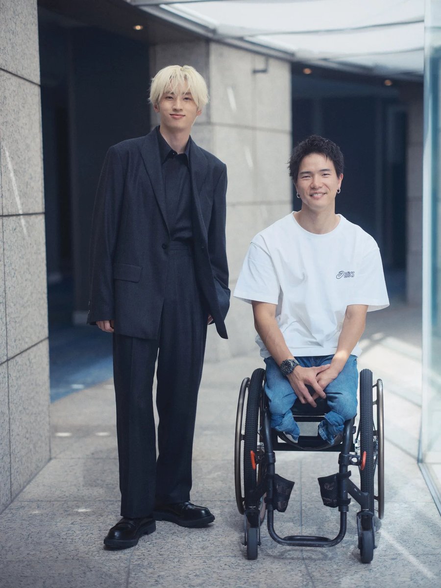SPUR_magazine's tweet photo. 【特別対談】
INIシュウ・フェンファンさんと車いすバスケ日本代表の鳥海連志さんが語る、挫折を乗り越えたチームの絆🏀

#アジア版パラリンピック　#アジアパラ競技大会

 https://t.co/gqc1Nb0nRJ https://t.co/LF1U0rwsLR