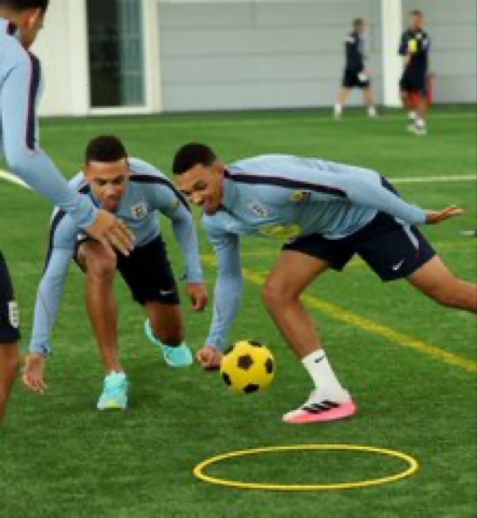 CFC_XTRAHq's tweet photo. Morgan Rogers:

"I'm so excited by the prospect of doing something special at [#Chelsea]."

[via @kierangill_DM] https://t.co/eiNqVE6b6c