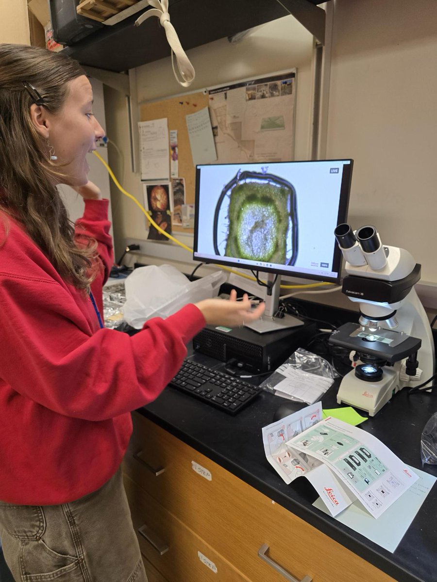 DRIScience's tweet photo. Teresa and Kent Long donated to DRI in memory of Ms. Long’s mother, Marianna Vaughan, and with this support, the DRI Conservation Ecology Lab purchased two Leica Microsystems microscopes.

Click the link to read the full story: https://t.co/niLCTP5MF8 

#ScienceThatMattersNow https://t.co/yh2TTqVJ2j