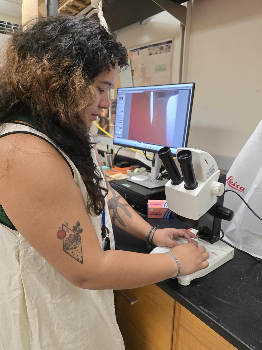 DRIScience's tweet photo. Teresa and Kent Long donated to DRI in memory of Ms. Long’s mother, Marianna Vaughan, and with this support, the DRI Conservation Ecology Lab purchased two Leica Microsystems microscopes.

Click the link to read the full story: https://t.co/niLCTP5MF8 

#ScienceThatMattersNow https://t.co/yh2TTqVJ2j