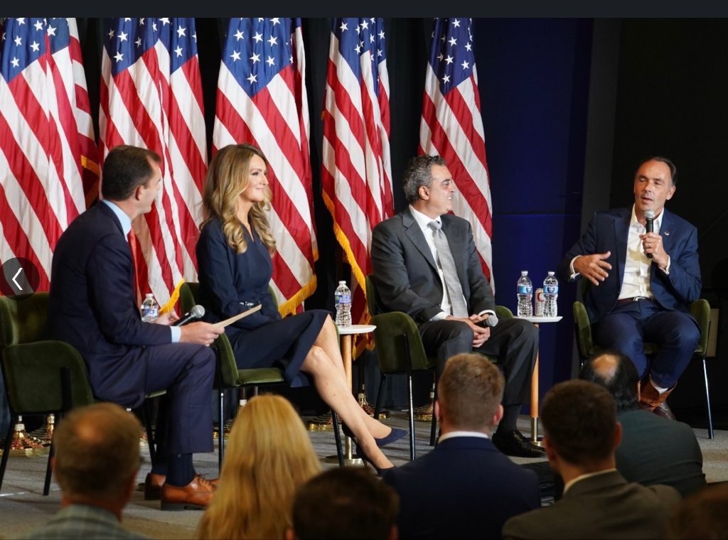 UnusualMachines's tweet photo. 🦅 $UMAC in Washington, D.C.  

CEO Allan Evans joined @FCC Chairman Brendan Carr and government and industry leaders at the @SBA's inaugural Defense Industrial Base Drone Summit. Strengthening America’s drone industrial base and scaling U.S. manufacturing. 

#DroneDominance #AmericanManufacturing