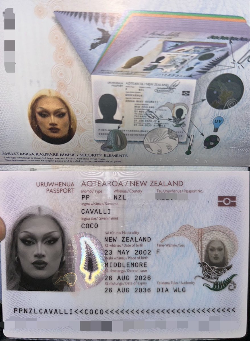itscococavalli's tweet photo. New Zealand definitely has the most prettiest passport in the world 😩😍

#nzpassport #passportphotos #baddie #driverslicence #nz https://t.co/C7xsULmWhK