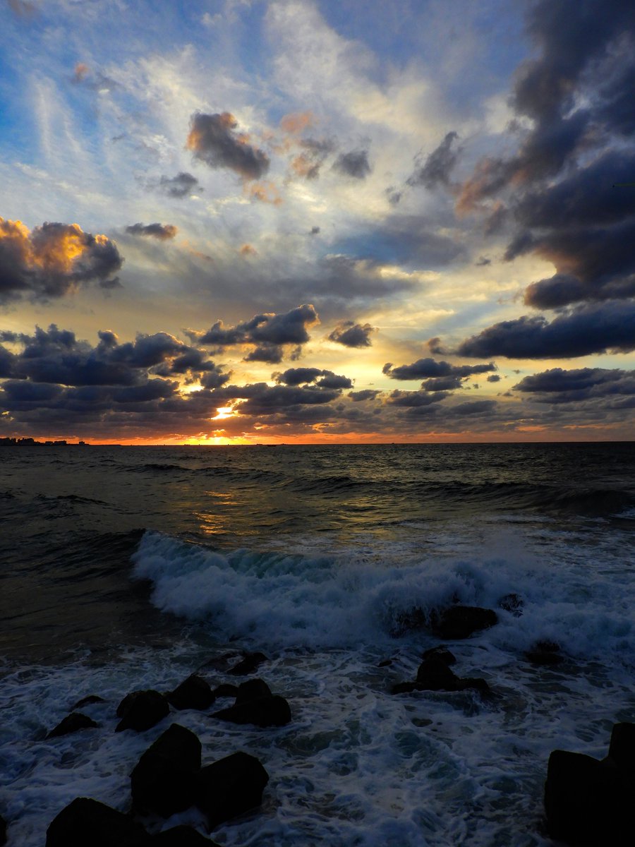 CODEX400's tweet photo. Dreamy sunset 
الحمد لله على نعمة البصر https://t.co/NkfR6iaZVj