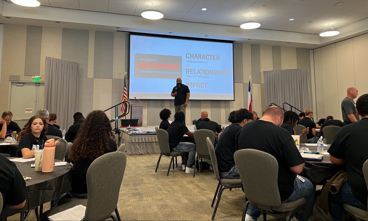 BWood_Hoops's tweet photo. On their day off from school, (Sr.) Shane Simmons, (Jr.) @JermaineJo46602 , & (Jr.) @Jonahchapa2028 represented B’Wood Boys Hoops at the Student Athletic Leadership Council Lead2026 Summit at the Dow Academic Center with Coach Stephen Mackey‼️
#BucPRiDE 🏴☠️
#WhereYaFrom https://t.co/5Aq2gMGZwr