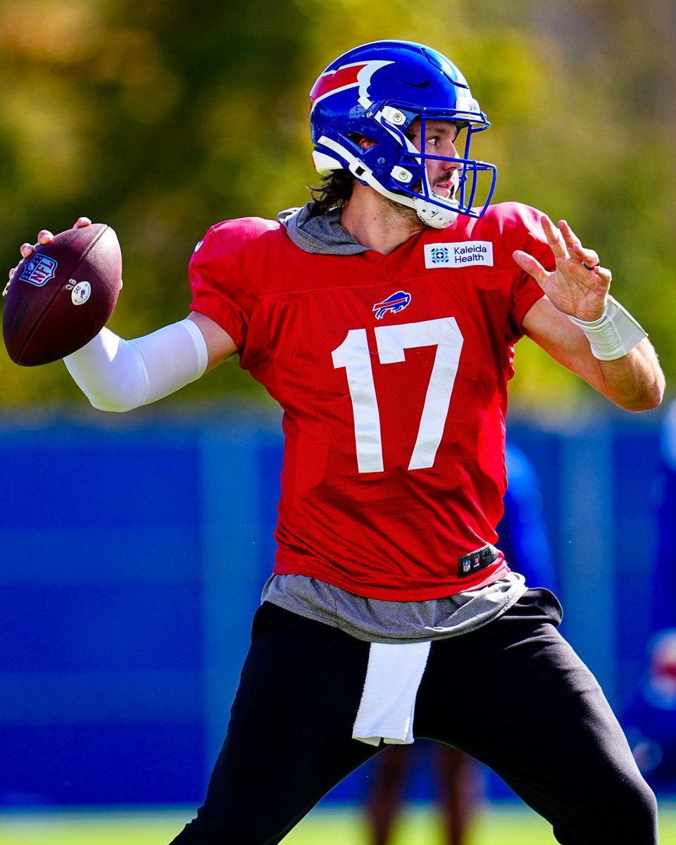 JustJoshinQB's tweet photo. Sunday prep. https://t.co/8CPPZPqpkC