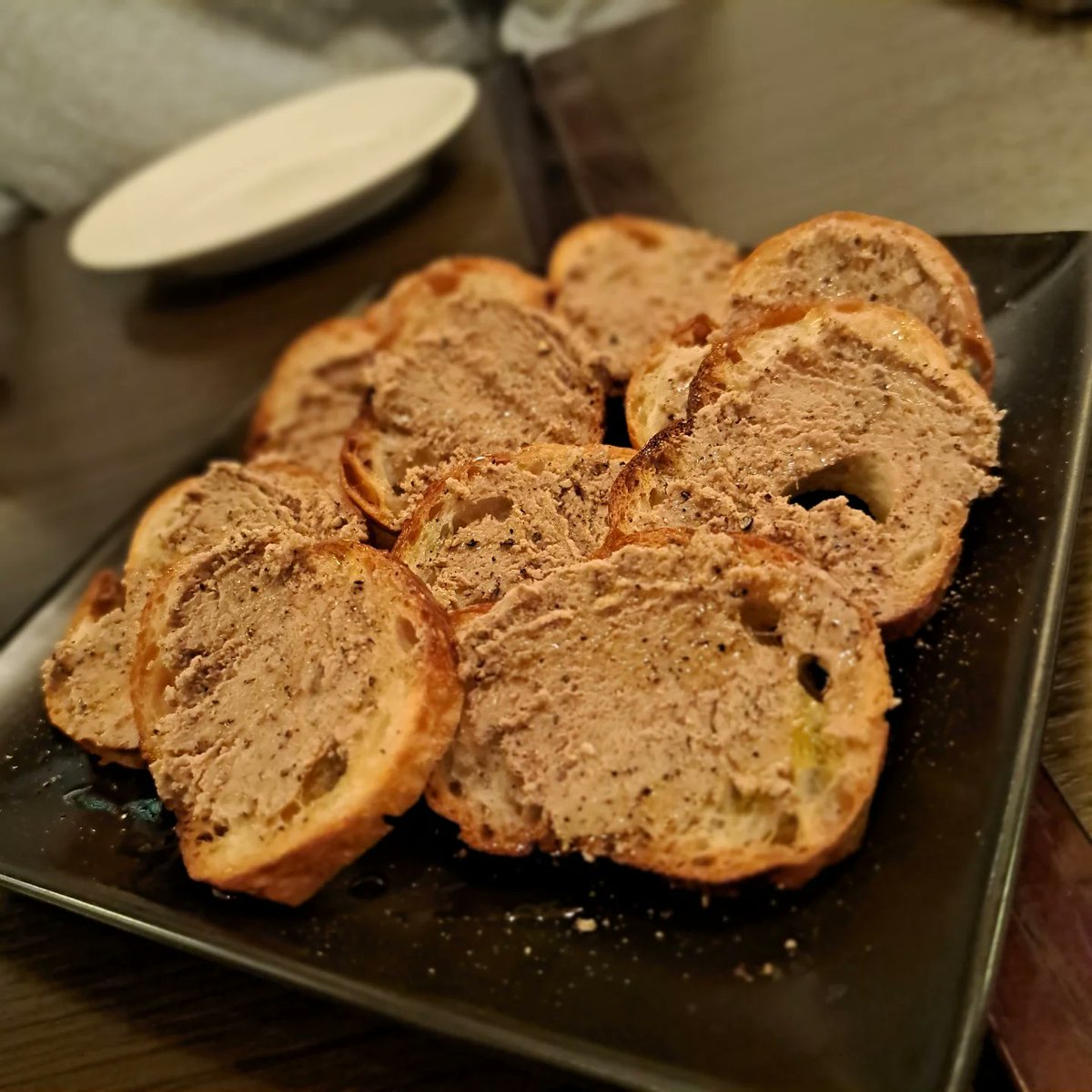 JudsonDeteqm's tweet photo. 会社を去る同僚とサシ送別会。リクエストで【Italian Bar Basso】へ。美味しいイタリアンをたっぷり堪能しました。さよなら…と思ったら、近所の同業他社へ転職！また会いそうです。ごちそうさまでした。 https://t.co/pBtf3r4XgT