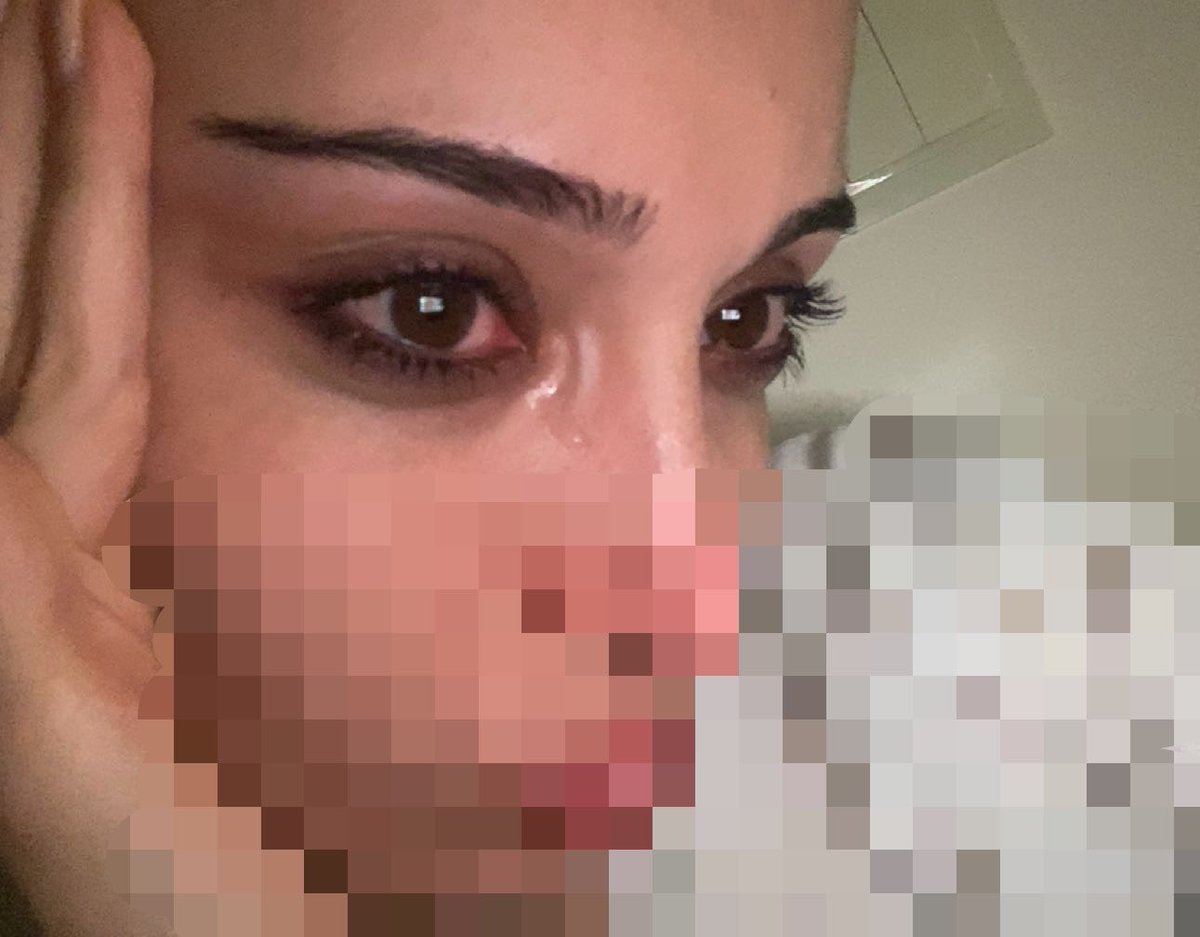 yaraliceylanim_'s tweet photo. aglarken foto cekilmeyen kizlar bal olsaumis

biz: https://t.co/HJufVOh8Nr