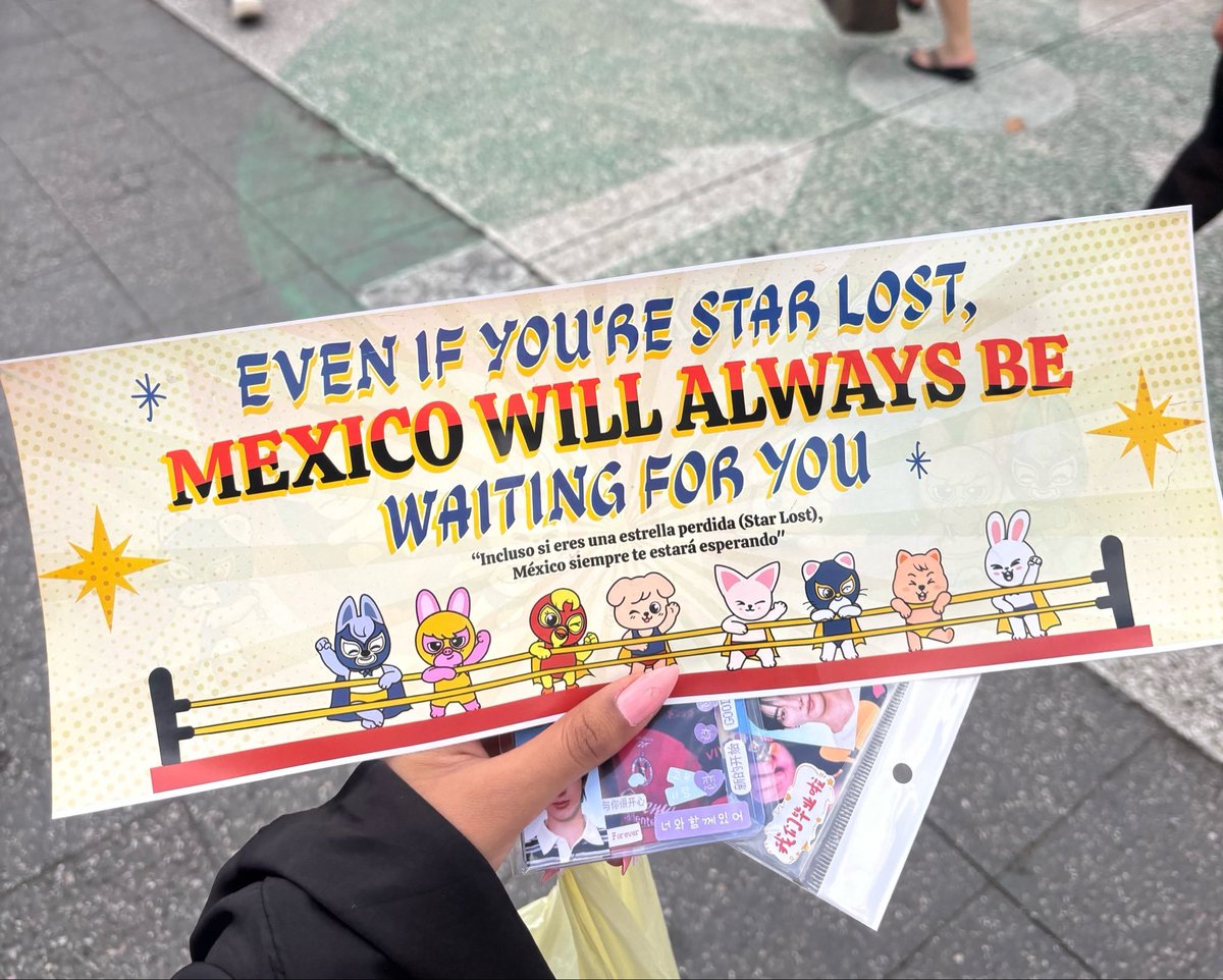 luvslinoring's tweet photo. ASÍ ES EL BANNER PARA EL STRAYCITY MÉXICO D1 🥹

"incluso si eres una estrella perdida, méxico siempre te estará esperando" https://t.co/EFi11lW67P